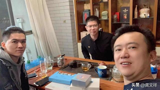淘寶上賣女裝貨源的是真的嗎，淘寶直播專柜女裝是真的嗎？