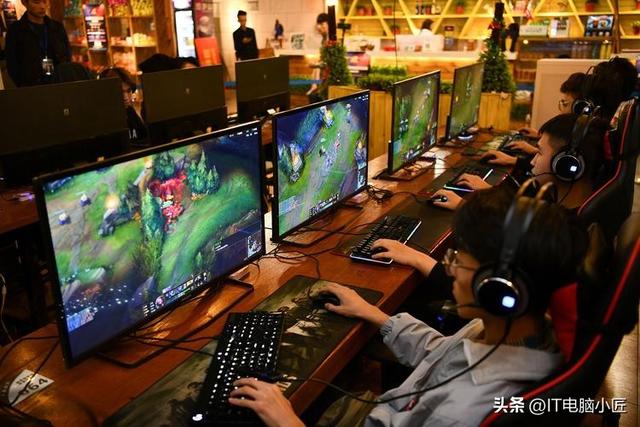 五華區(qū)網吧電腦配件批發(fā)貨源在哪里，五華區(qū)網吧電腦配件批發(fā)貨源在哪里??？