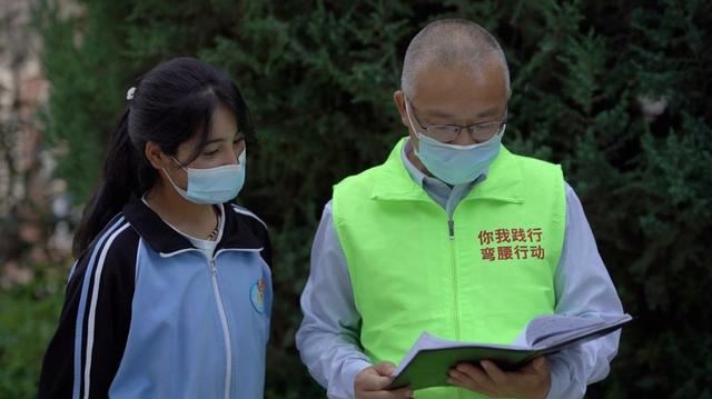 拼多多買教材在哪里好，拼多多買課外書怎么樣？