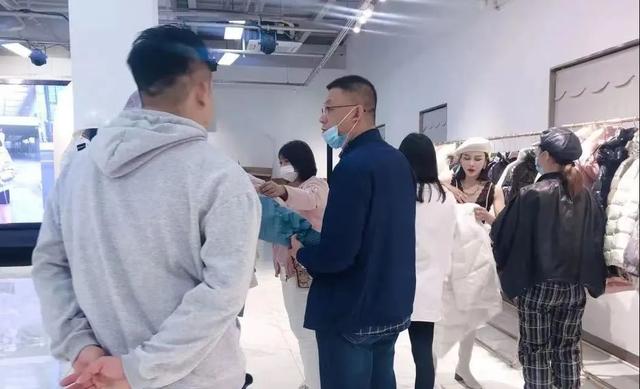 衣服微商貨源微信號(hào)是什么，衣服微商貨源微信號(hào)是什么意思？