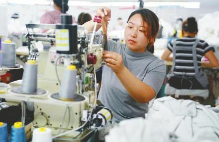 福永衣服批發(fā)在哪，福永時(shí)裝公司招聘？