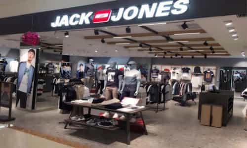 孕嬰店貨源在哪里找，母嬰店加盟好還是自己開好？